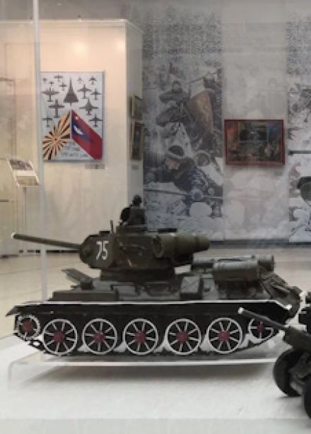 "Великому подвигу посвящается…" Всероссийская выставка произведений художников-любителей и народных мастеров, посвящённая 80-летию Победы в Великой Отечественной войне 1941-1945 годов в рамках Всероссийского фестиваля "Салют Победы"